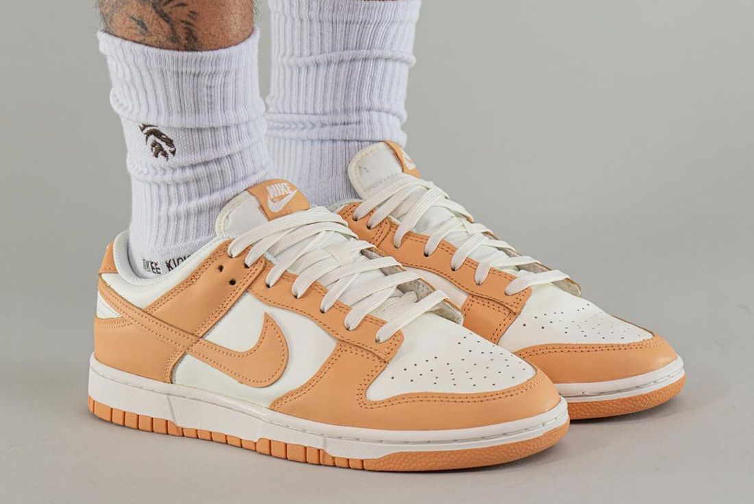 NIKE DUNK LOW HARVEST MOON