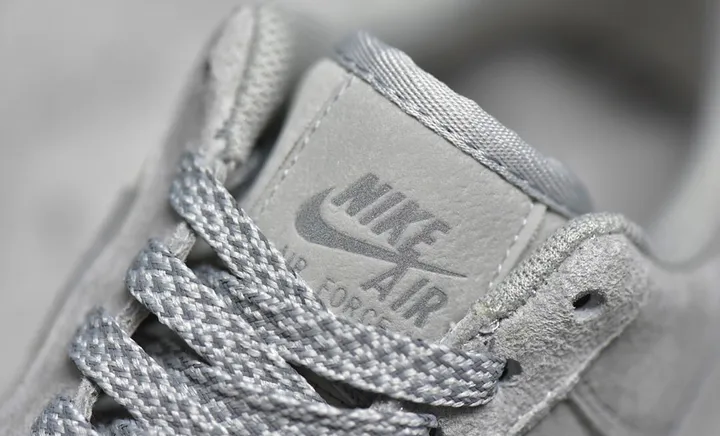 AIR FORCE 1 X REIGNING CHAMP