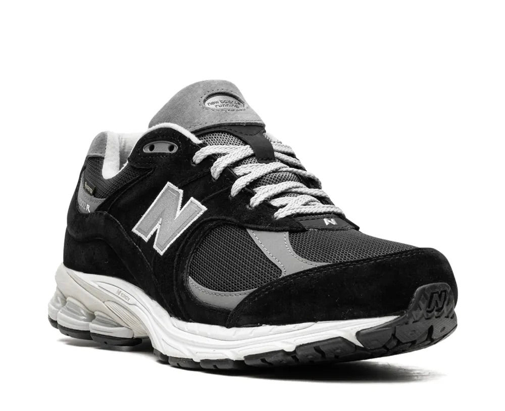 NEW BALANCE 2002R GORE-TEX