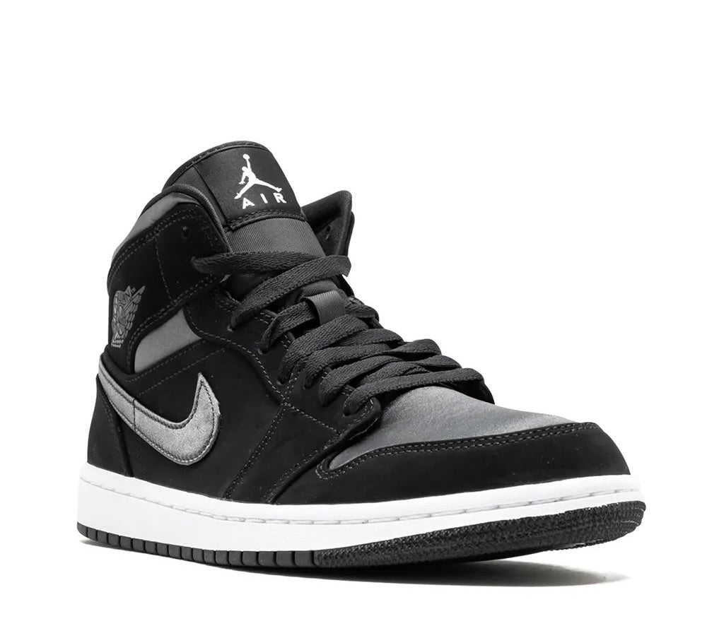 AIR JORDAN 1 MID SE NYLON BLACK GREY