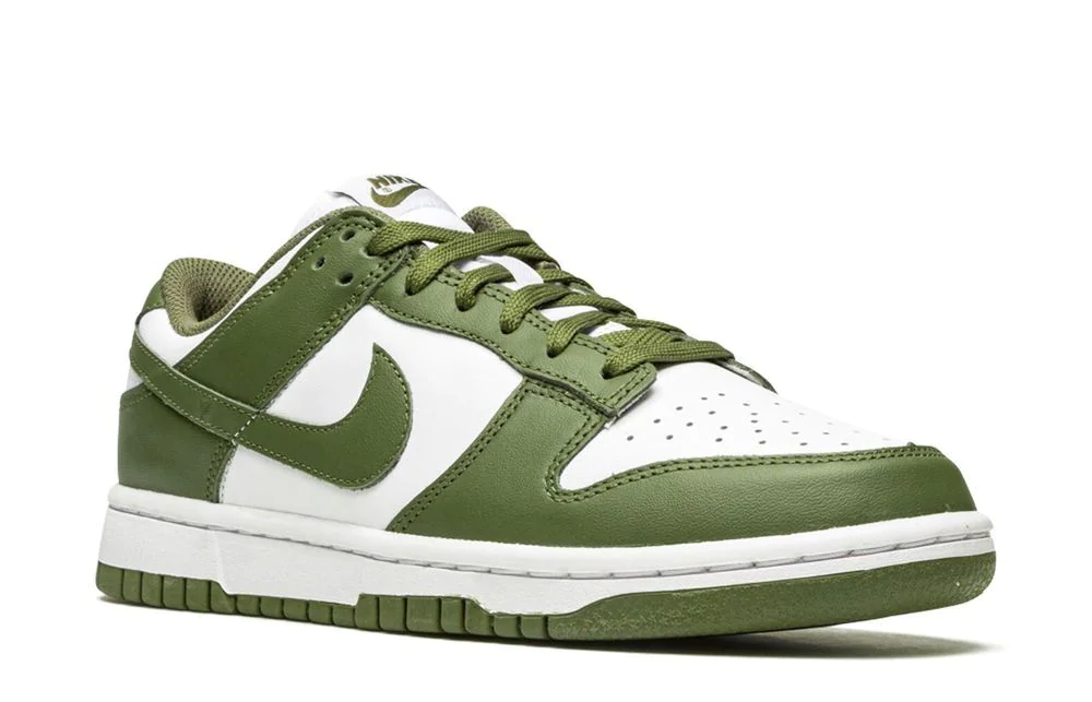 NIKE DUNK LOW MEDIUM OLIVE