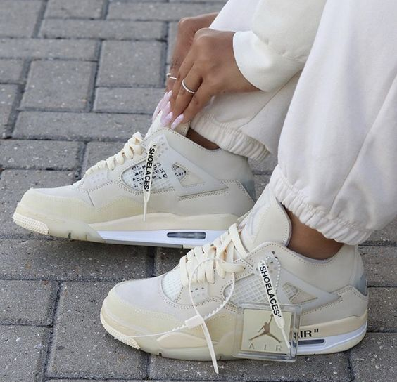 AIR JORDAN 4 RETRO OFF WHITE SAIL