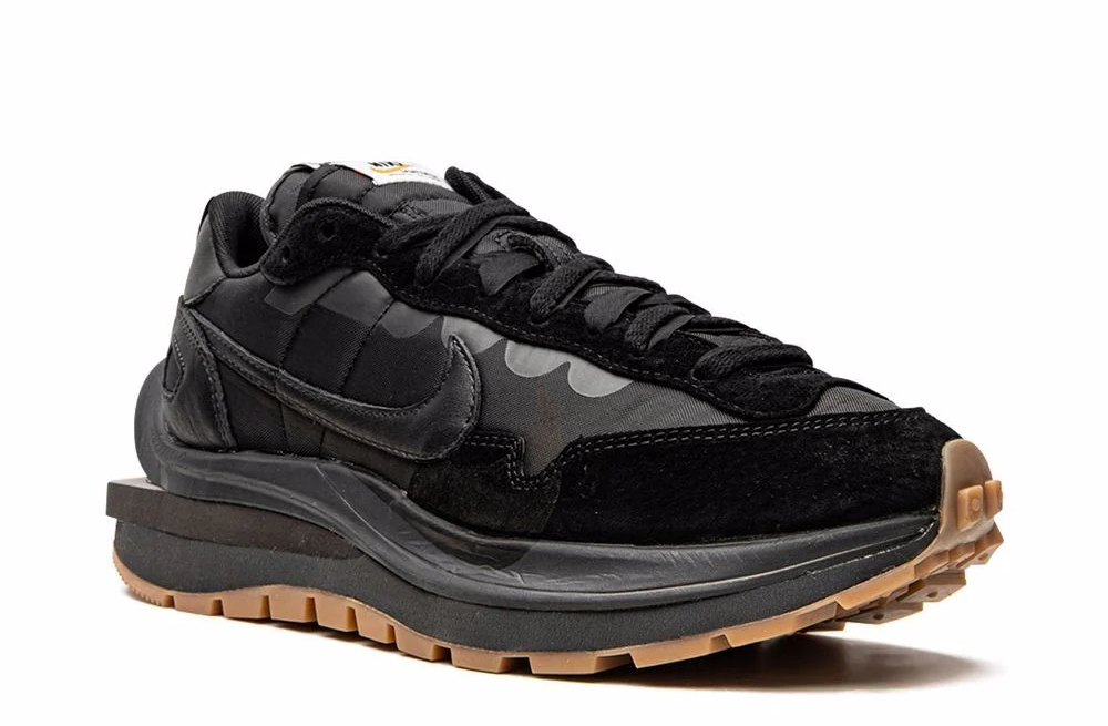 NIKE X SACAI VAPORWAFFLE BLACK GUM/OFF NOIR