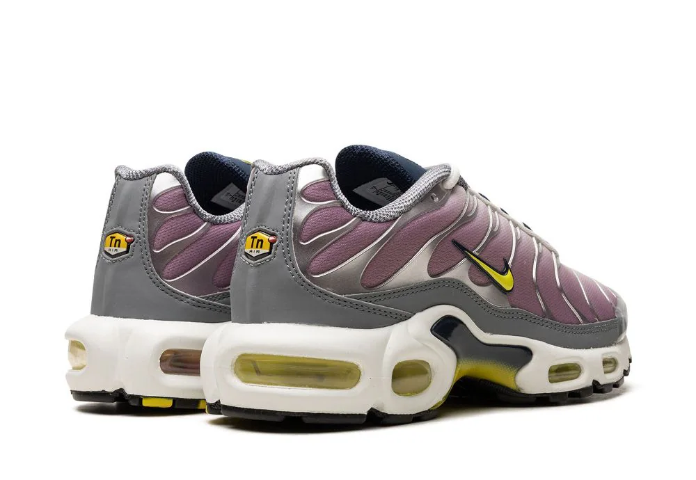 NIKE AIR MAX PLUS "VIOLET DUST"