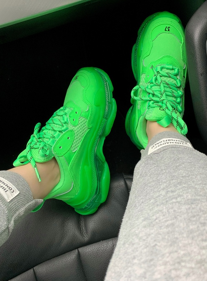 BALENCIAGA TRIPLE S NEON VERDE