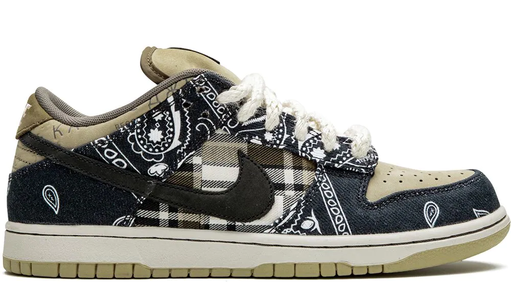 NIKE SB DUNK LOW X TRAVIS SCOTT